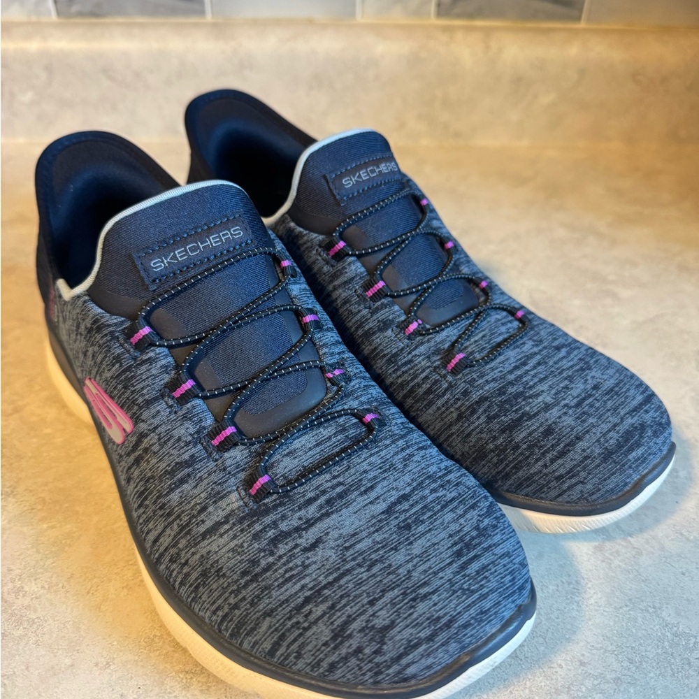 Sketchers Slip-ins Summits Dazzling Haze Women's Size 7.5 Blue & Purple